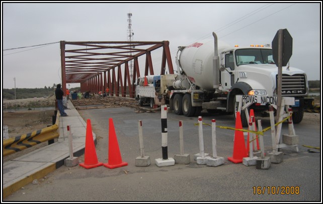 Reconstrucción de losa del Puente Sechura